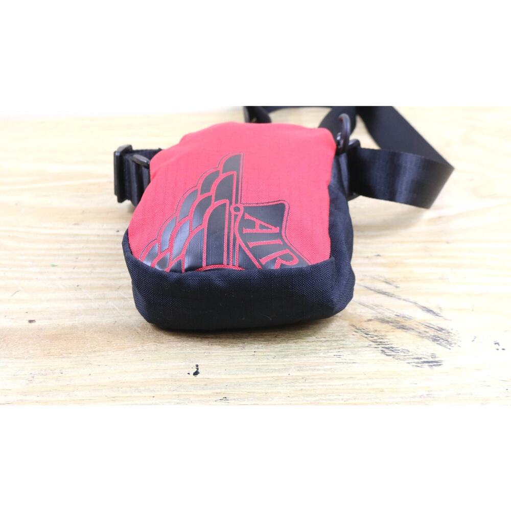 New Nike Jordan Wings Festival Crossbody Bag Red Black Shoulder Bag Hipster - Picture 5 of 9